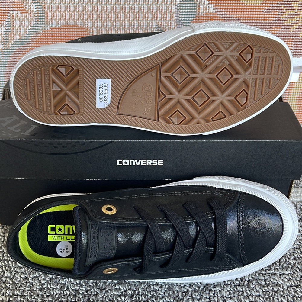 Converse WMNS Chuck Taylor All Stars ll OX 555958C BLACK/BLACK/WHITE Sneakers - Picture 6 of 16